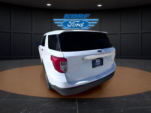 Used 2023 Ford Explorer 4WD image 4