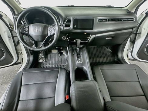 Used 2021 Honda HR-V EX image 16