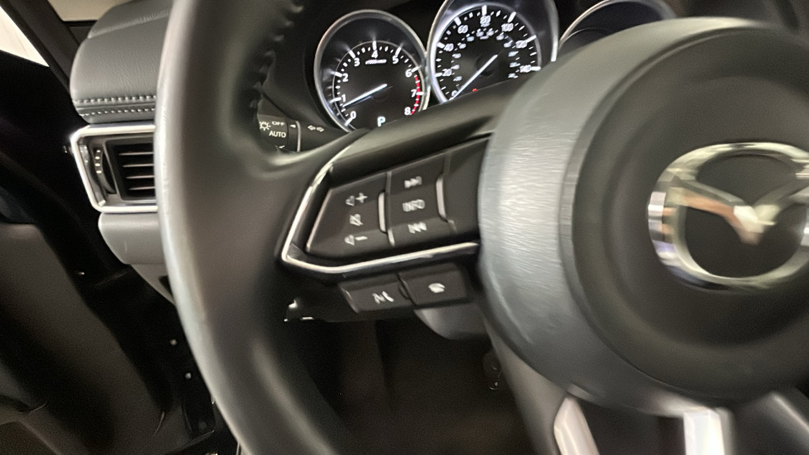 Used 2025 MAZDA CX-5 AWD 2.5 S w/ Preferred Package image 19
