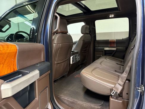 Used 2015 Ford F150 King Ranch w/ Equipment Group 601A Luxury AWD/4WD image 27