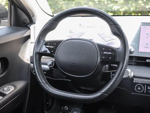 Used 2024 Hyundai Ioniq 5 SEL RWD image 15