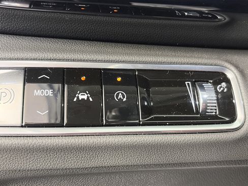 Used 2025 Buick Envision Sport Touring AWD/4WD image 30