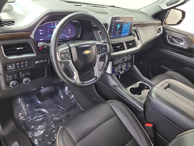 Used 2024 Chevrolet Tahoe Premier AWD/4WD image 19