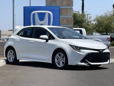 Used 2022 Toyota Corolla SE w/ Carpet Mat Package (TMS) FWD image 3