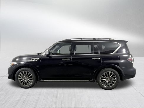 Used 2017 INFINITI QX80 Limited image 4