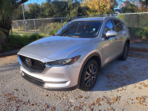 Used 2018 MAZDA CX-5 Touring w/ Preferred Equipment Package image 3