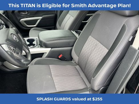 Certified 2024 Nissan Titan SV w/ SV Convenience Package image 18