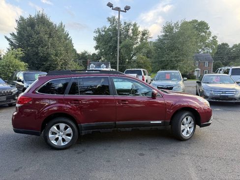 Used 2012 Subaru Outback 2.5i Premium AWD/4WD image 9