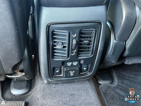 Used 2018 Dodge Durango GT w/ Technology Group image 29