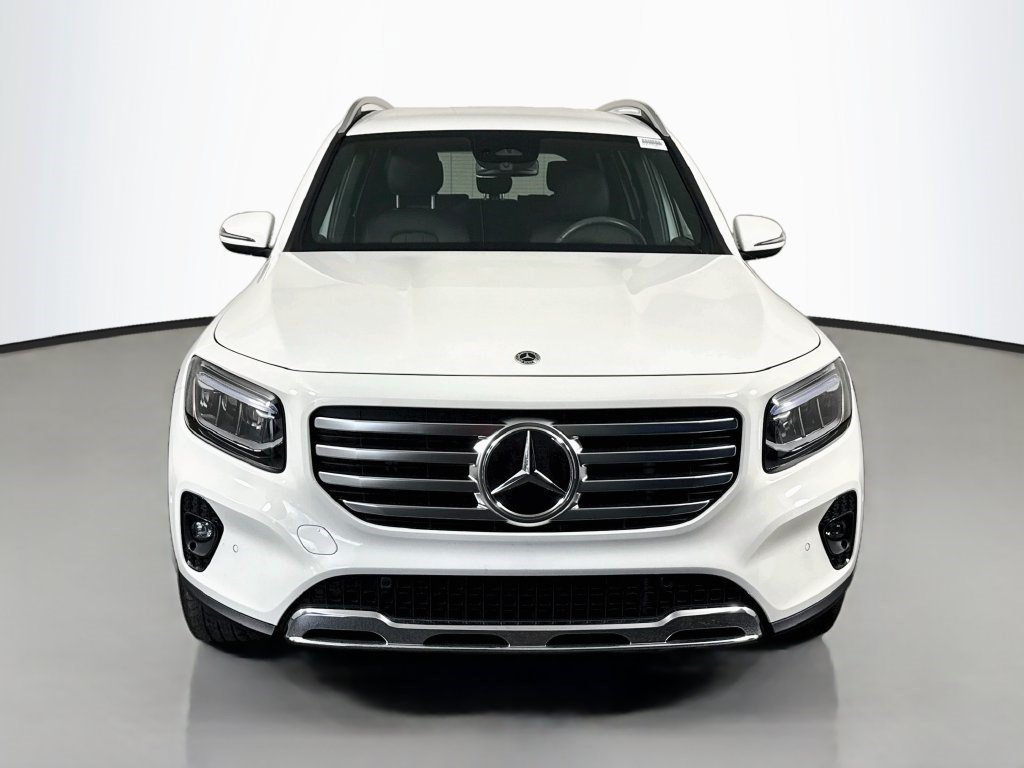 Used 2024 Mercedes-Benz GLB 250 image 2