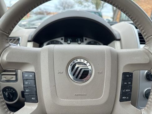 Used 2010 Mercury Mariner Premier image 11