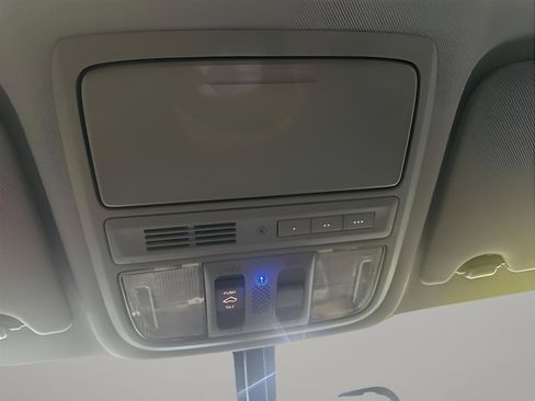 Used 2017 Honda Accord EX-L image 19