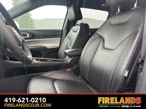 Used 2024 Jeep Compass Limited image 16