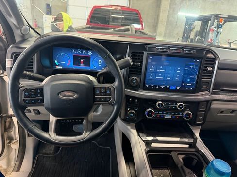 Used 2023 Ford F350 Limited w/ FX4 Off-Road Package AWD/4WD image 6