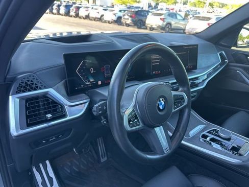 Used 2024 BMW X5 xDrive40i w/ M Sport Package AWD/4WD image 15