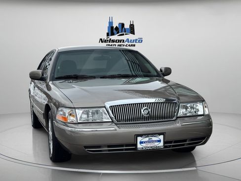 Used 2004 Mercury Grand Marquis GS image 2