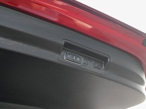 Certified 2023 Ford Explorer XLT w/ Equipment Group 202A image 17