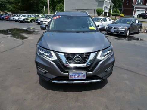 Used 2018 Nissan Rogue SL w/ Premium Package AWD/4WD image 3