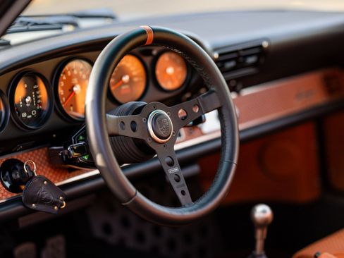 Used 1989 Porsche 911 Carrera 4 image 40