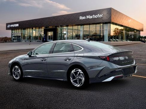 New 2026 Hyundai Sonata SEL FWD image 4