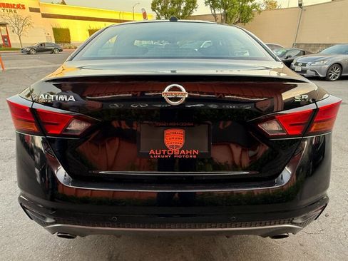 Used 2021 Nissan Altima 2.5 SR image 12