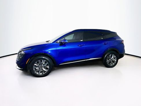 Used 2025 Kia Sportage SX image 4