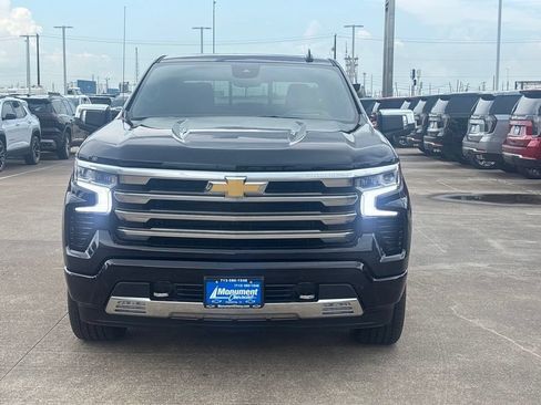 New 2026 Chevrolet Silverado 1500 High Country AWD/4WD image 2