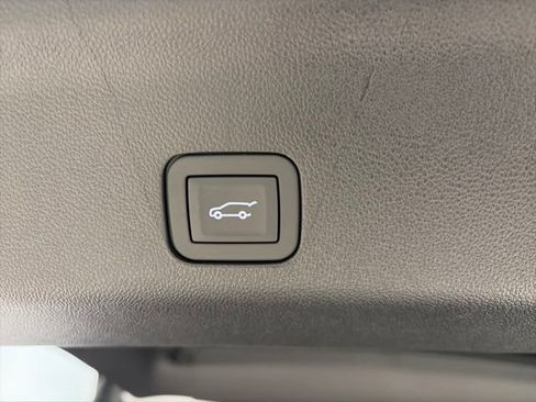 New 2026 Chevrolet Tahoe High Country AWD/4WD image 16