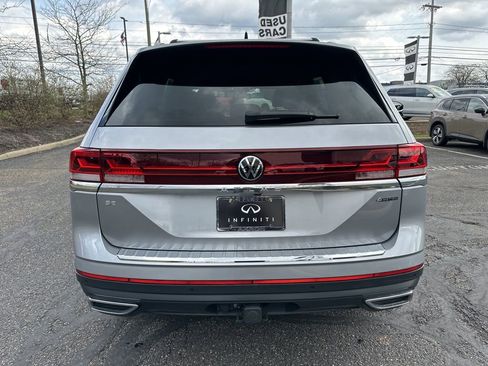 Used 2024 Volkswagen Atlas SE image 12