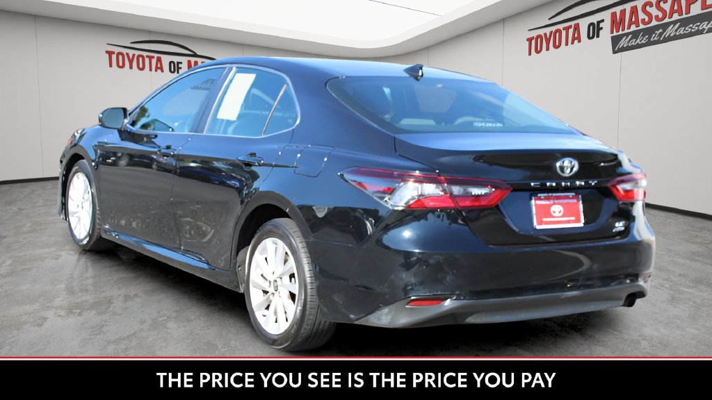 Used 2022 Toyota Camry LE AWD/4WD image 4