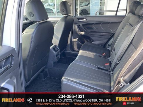 New 2024 Volkswagen Tiguan SE image 70