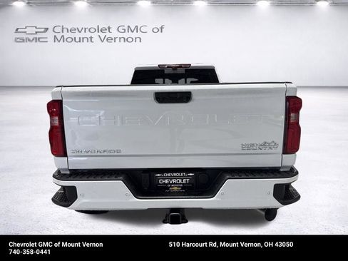 New 2026 Chevrolet Silverado 3500 High Country w/ High Country Premium Package AWD/4WD image 4