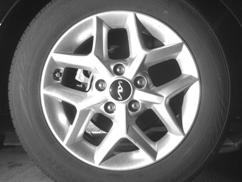 Used 2025 Kia Soul LX w/ LX Technology Package FWD image 18
