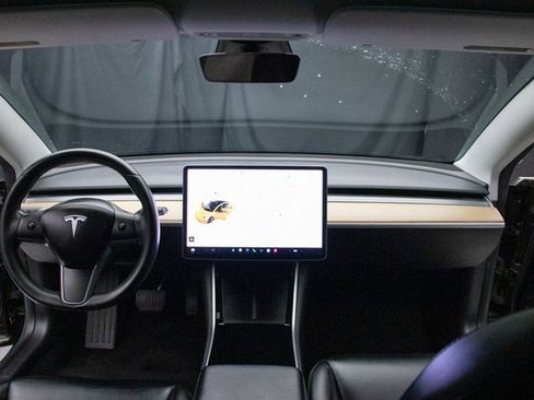 Used 2019 Tesla Model 3 Mid Range image 22