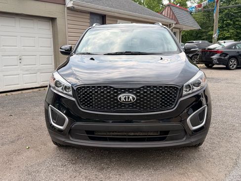 Used 2017 Kia Sorento AWD w/ LX Convenience Package image 9