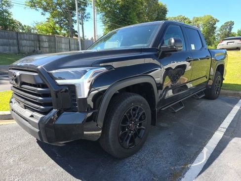 Certified 2025 Toyota Tundra SR5 AWD/4WD image 3