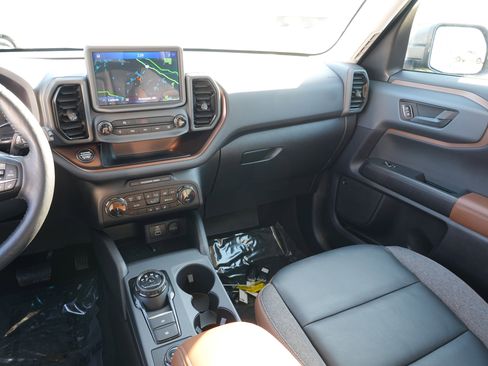 Used 2023 Ford Bronco Sport Outer Banks w/ Tech Package image 24