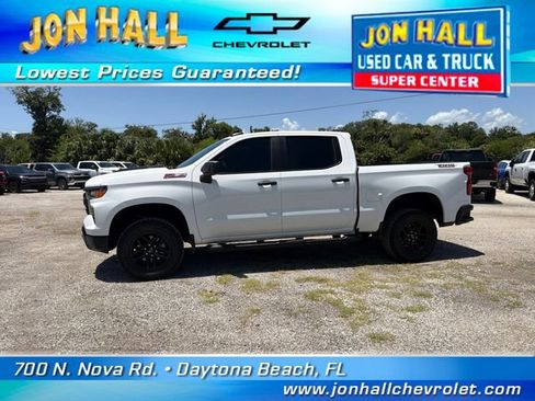 Used 2024 Chevrolet Silverado 1500 Custom Trail Boss AWD/4WD image 3