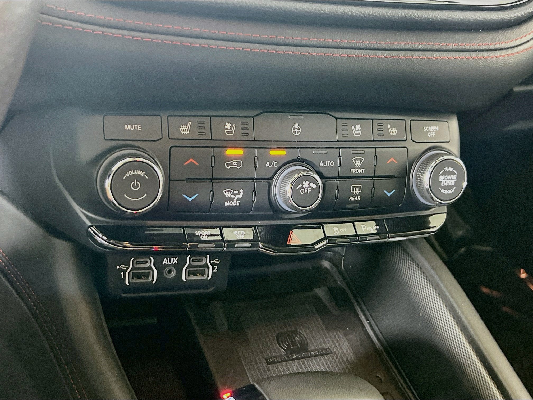 Used 2023 Dodge Durango R/T AWD/4WD image 16