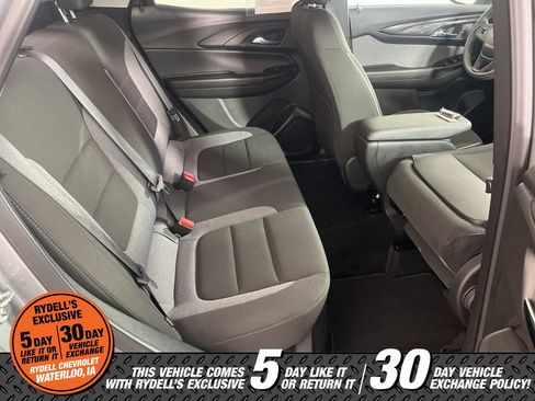 Certified 2025 Chevrolet TrailBlazer LT w/ Driver Confidence Package image 18