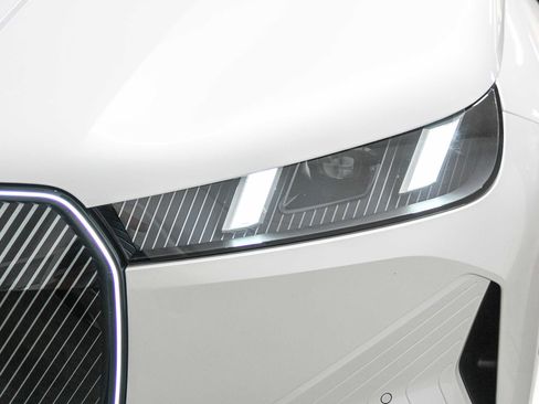 Used 2026 BMW iX xDrive45 w/ Premium Package image 10