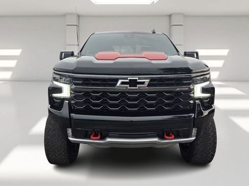 Used 2024 Chevrolet Silverado 1500 ZR2 w/ Technology Package AWD/4WD image 8