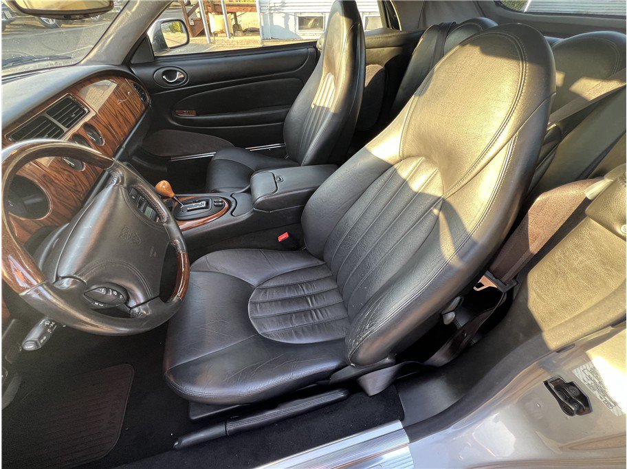 Used 1998 Jaguar XK8 Convertible RWD image 10