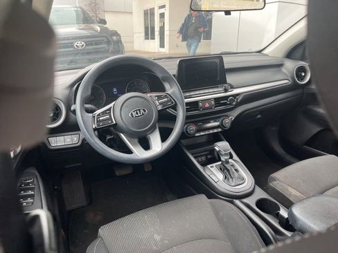 Used 2019 Kia Forte LXS image 7