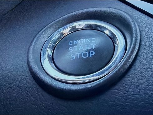 Used 2021 Toyota C-HR XLE FWD image 37
