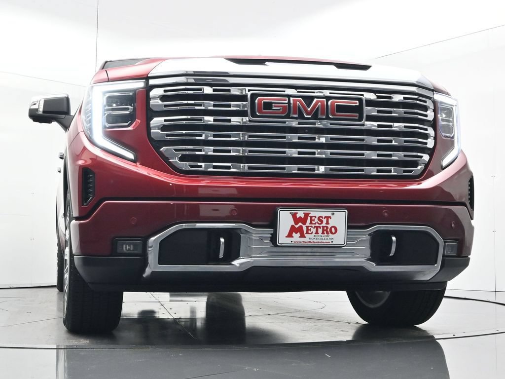 Used 2023 GMC Sierra 1500 Denali w/ Denali Reserve Package AWD/4WD image 31