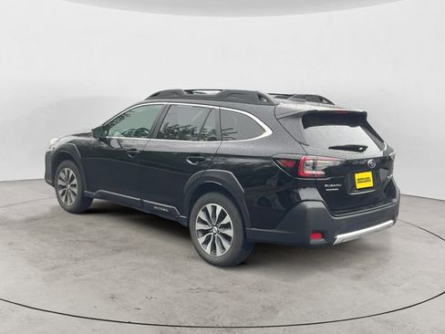 Used 2024 Subaru Outback Limited AWD/4WD image 3