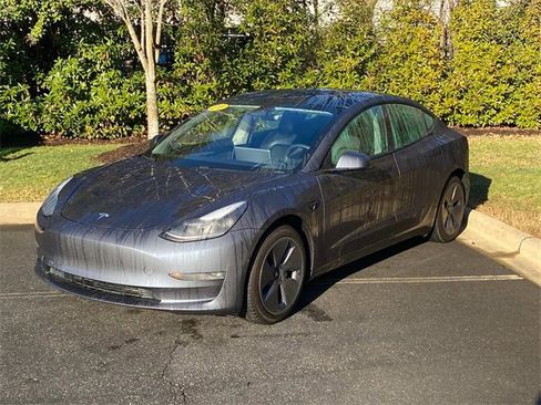 Used 2021 Tesla Model 3 Long Range image 3
