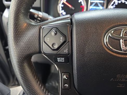 Used 2021 Toyota 4Runner Venture w/ Moonroof Package image 16