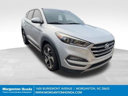 Used 2017 Hyundai Tucson Sport FWD image 1